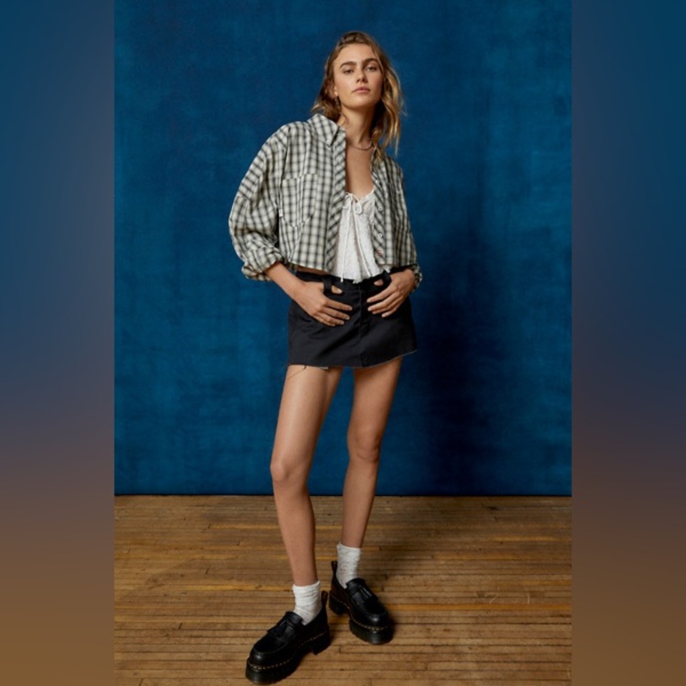 BDG Cropped Button-Down Shirt